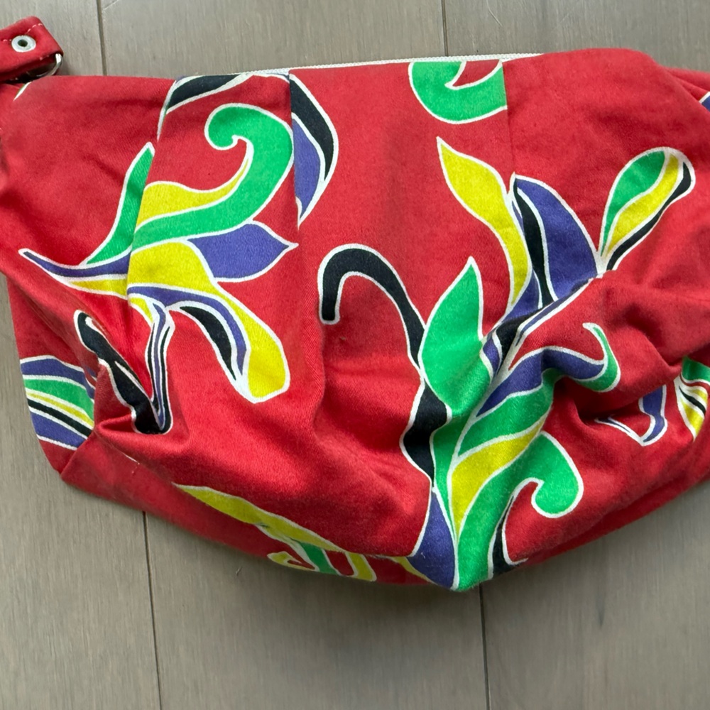 Colorful wrist pouch never used